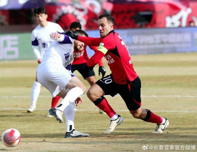 包含长春亚泰力争主场胜利，发挥出色战绩的词条