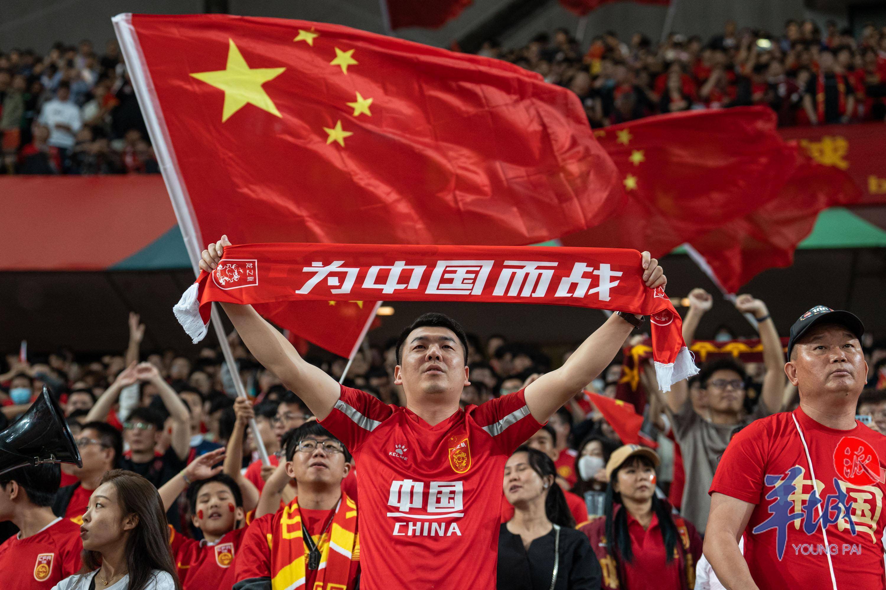 华体会体育在线登陆-关于国际足坛豪门对决，球迷热情高涨不止的信息